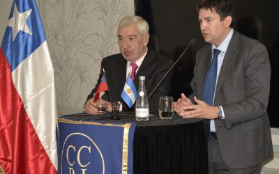 Presidente del Consejo argentino para las Relaciones Internacionales -CARI- Francisco de Santibañes y José Octavio Bordón, ex embajador de Argentina en Chile en el CCRI